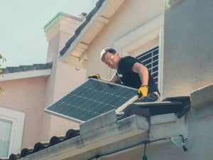 Entretien des panneaux solaires nos conseils de maintenance